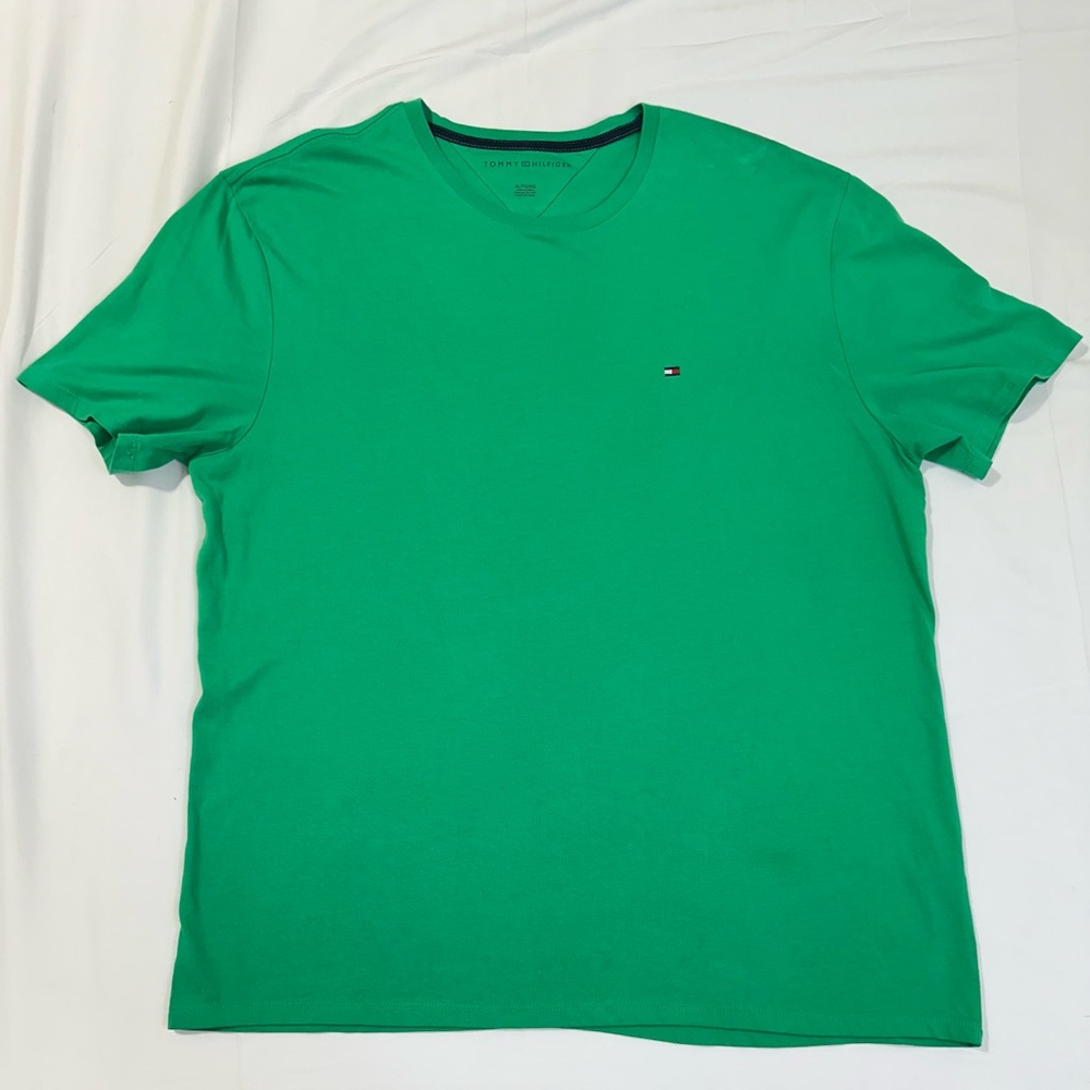 Priced to sell!! Vintage Tommy Hilfiger TShirt!